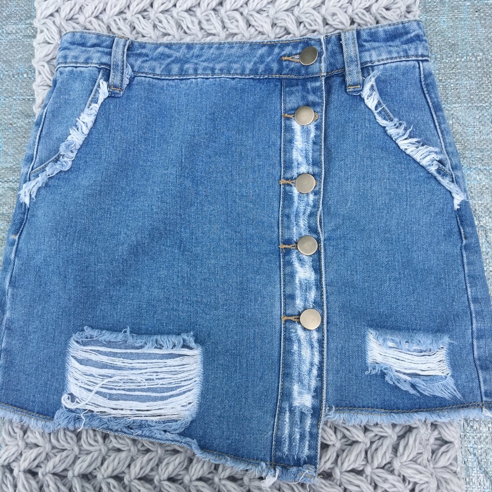 Forever 21, buttoned Jean skirt